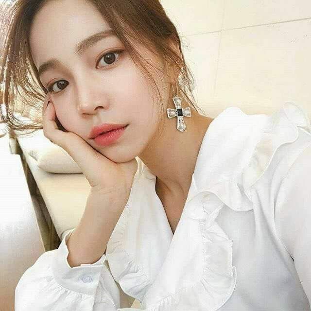 다은